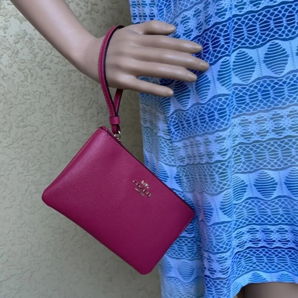Coach Large Corner Zip Wristlet Gold/Rouge NWT - Picture 15 of 15